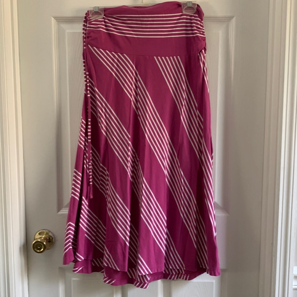 Lightly worn Patagonia convertible skirt/ halter dress midi.